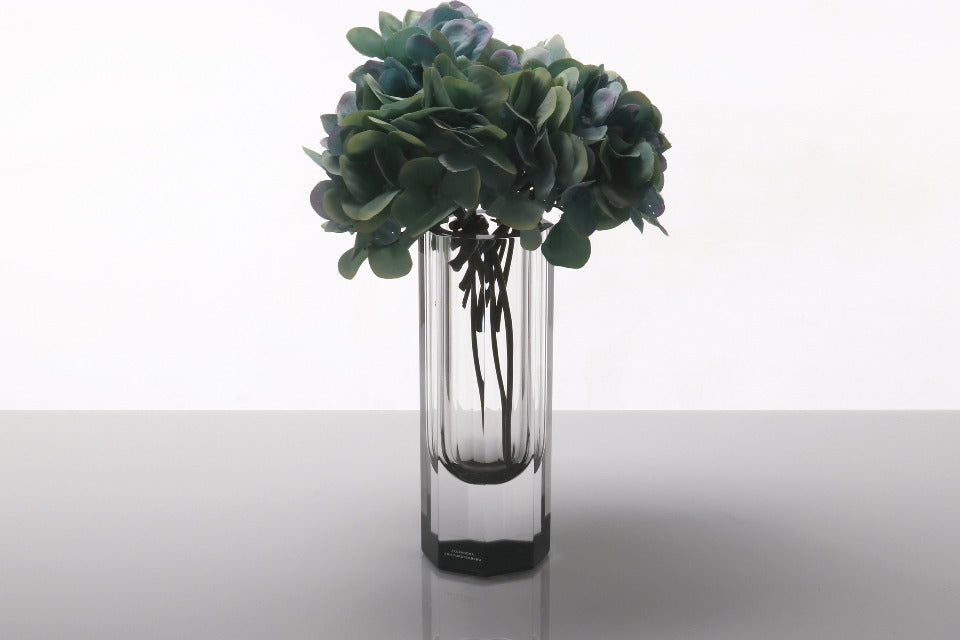 Bolt Vase in Slate Grey