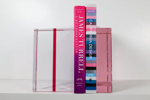 Chapter Bookends in Tulip