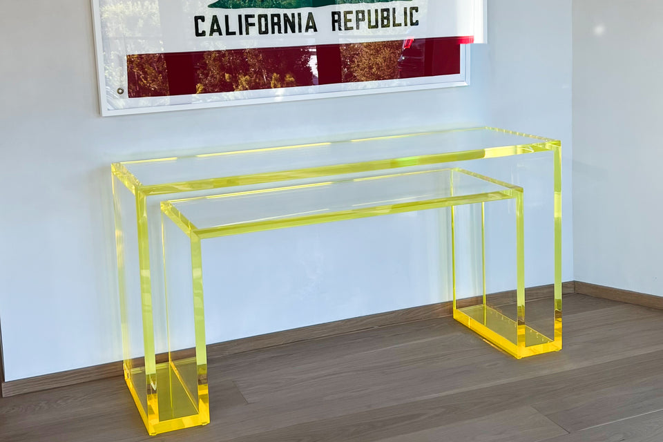 Brilliant Console Table in Yellow