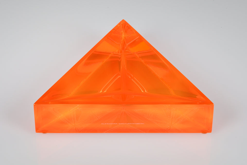 Delta Dish Large in Orange