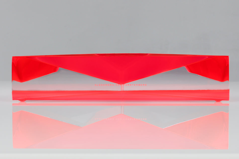 Delta Dish Large in Red