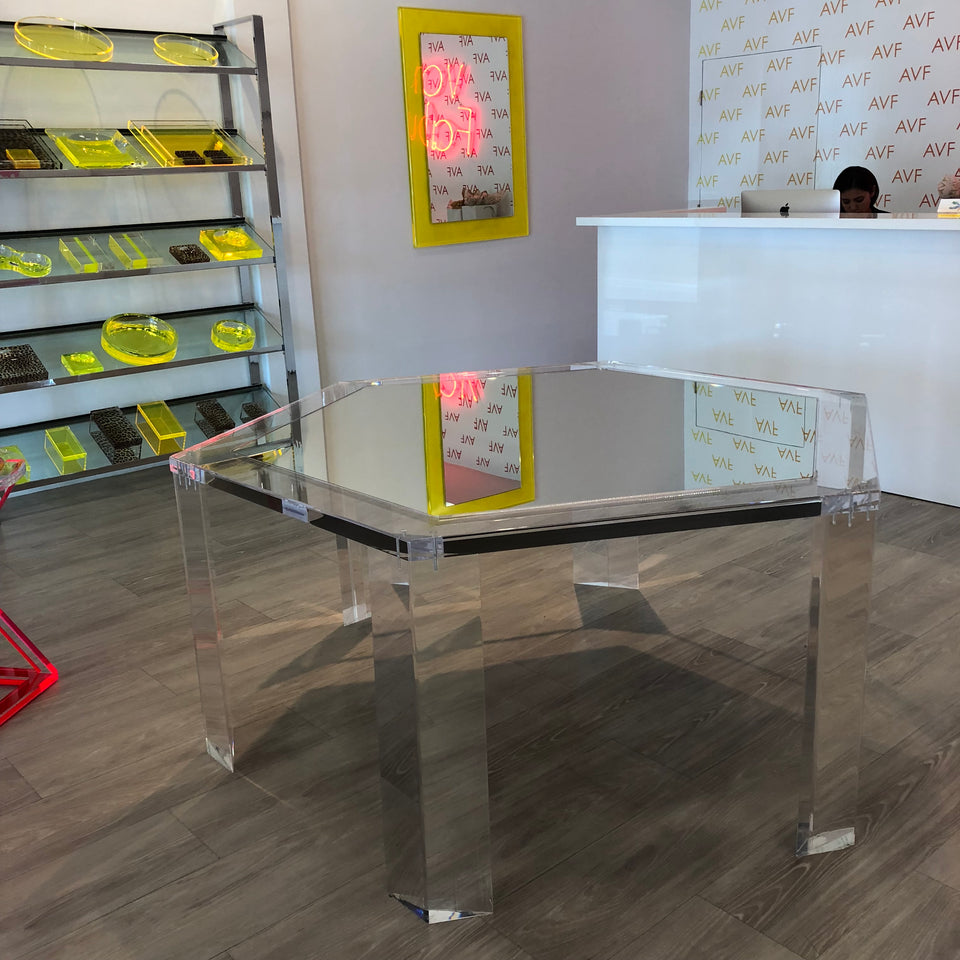Racketeer Dining Table in Clear with Black Insert
