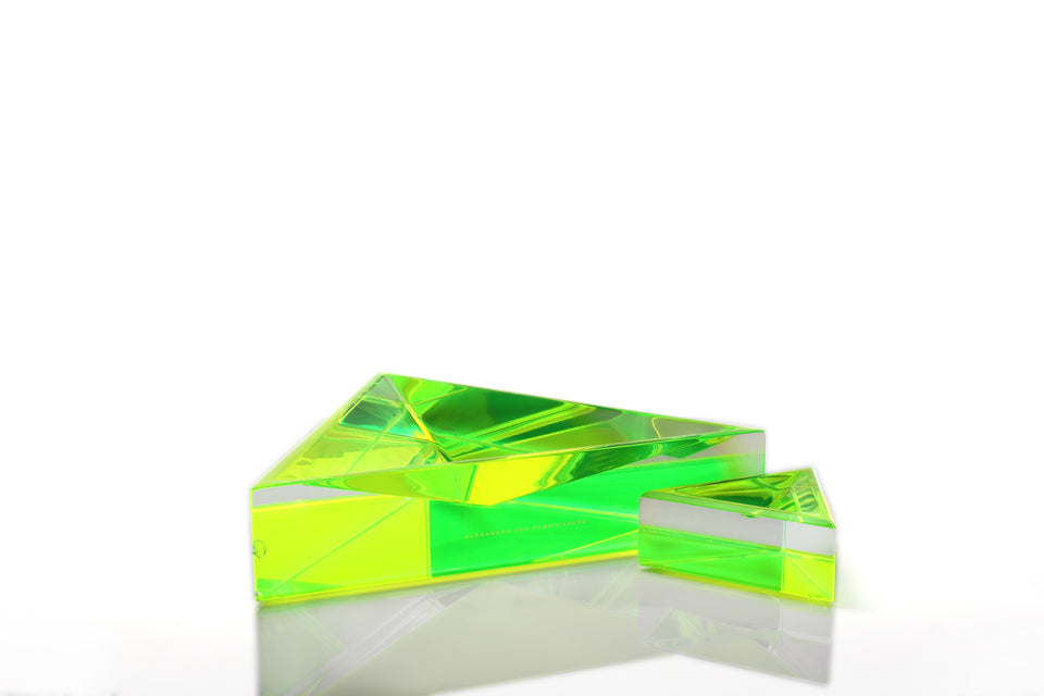 Alexandra Von Furstenberg Triangle shaped Acrylic Delta dish in color green with small size next to it. 